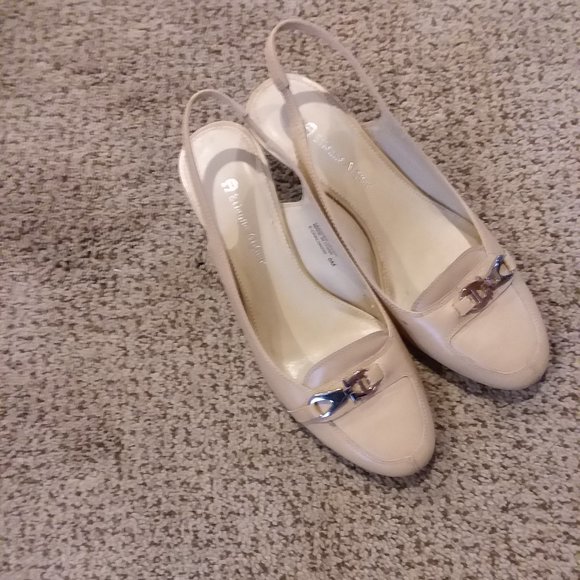 Etienne Aigner Shoes - Etienne Aigner taupe slingback pumps US size 6